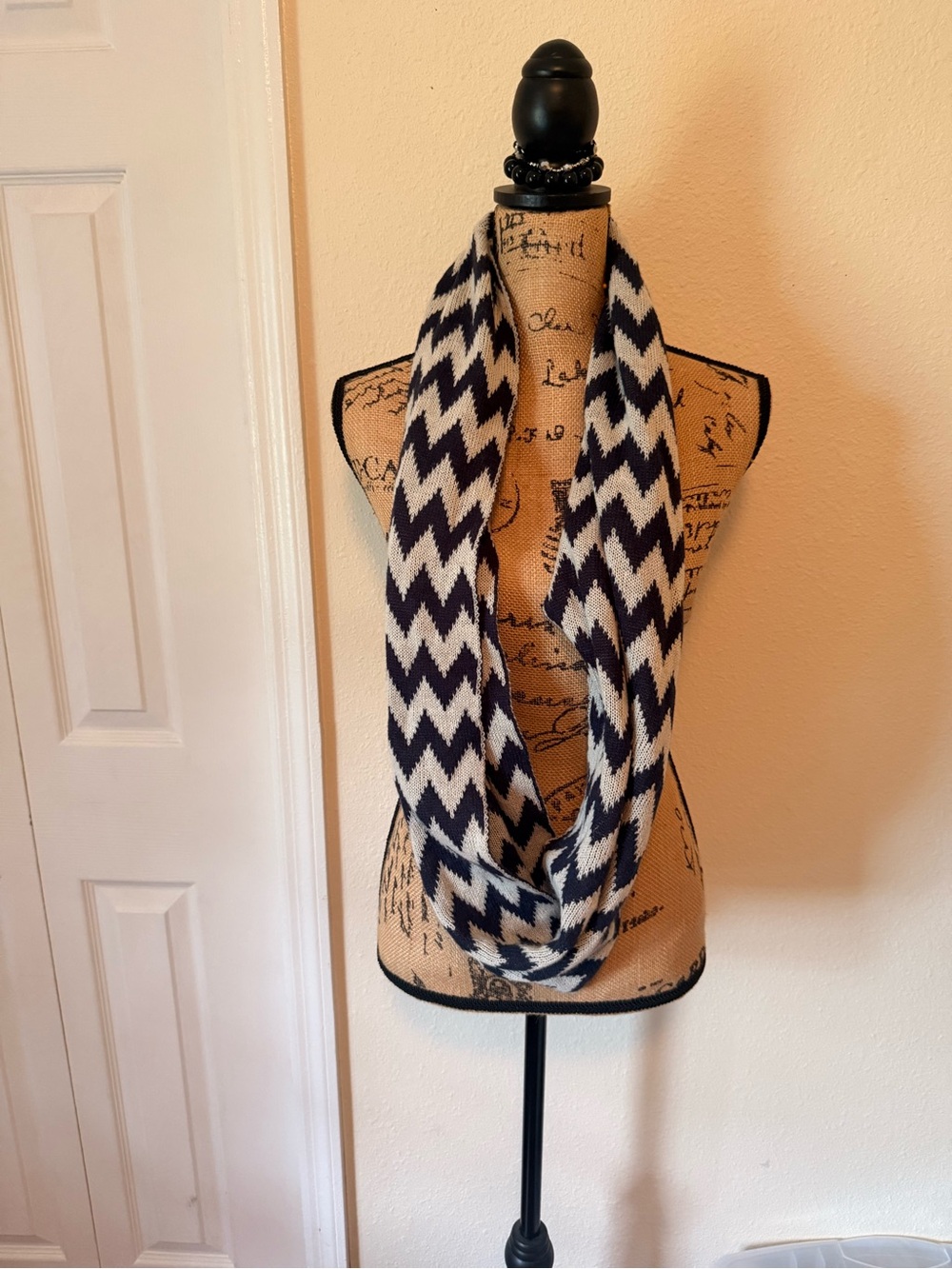 Chevron Infinity Scarf - Picture 2 of 3